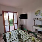 Con Giardino In In Centro Вилласимиус